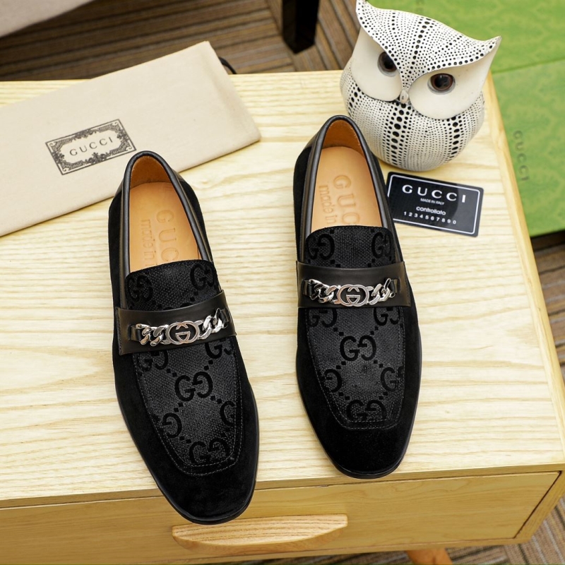 G*u*i leather shoes